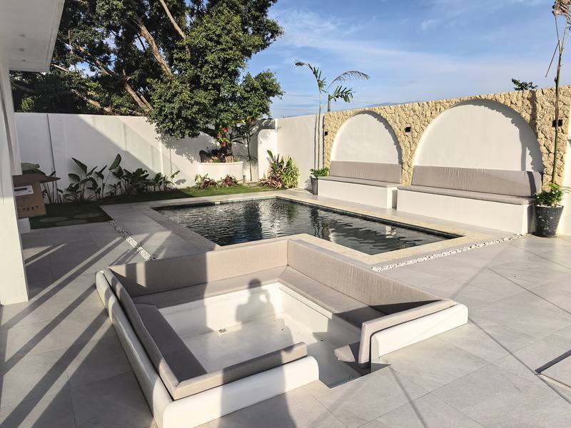 Pool deck sitting area
